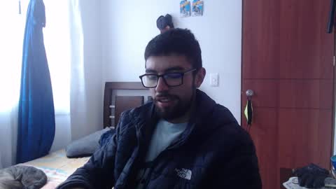 Snapshot of fvckhorneyguy chatting on 03/01/25, 09:48 andrew online show from 03/01/25, 09:48