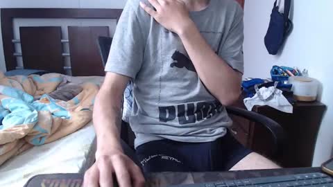 Snapshot of fvckhorneyguy chatting on 03/07/25, 03:18 andrew online show from 03/07/25, 03:18