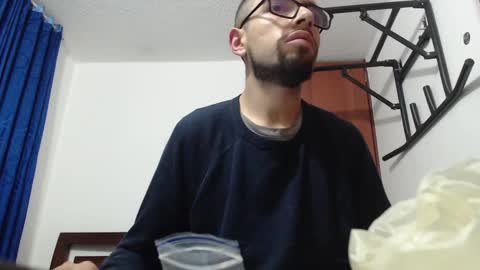 Snapshot of fvckhorneyguy chatting on 03/08/25, 05:38 andrew online show from 03/08/25, 05:38