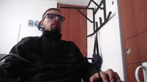 Snapshot of fvckhorneyguy chatting on 03/10/25, 02:59 andrew online show from 03/10/25, 02:59