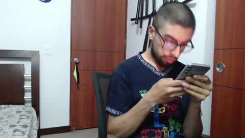 Snapshot of fvckhorneyguy chatting on 03/11/25, 11:48 andrew online show from 03/11/25, 11:48