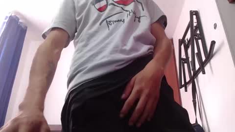 Snapshot of fvckhorneyguy chatting on 03/12/25, 03:18 andrew online show from 03/12/25, 03:18