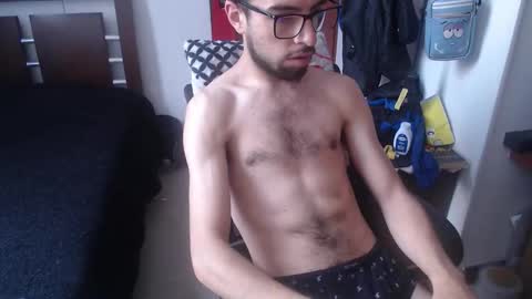 Snapshot of fvckhorneyguy chatting on 12/16/25, 04:34 andrew online show from 12/16/25, 04:34