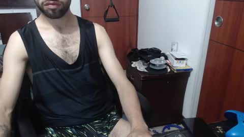 Snapshot of fvckhorneyguy chatting on 01/19/26, 04:27 andrew online show from 01/19/26, 04:27