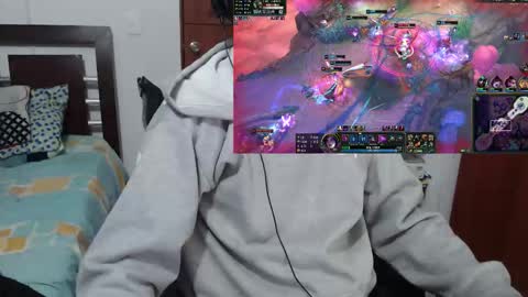 Snapshot of fvckhorneyguy chatting on 02/16/26, 04:52 andrew online show from 02/16/26, 04:52