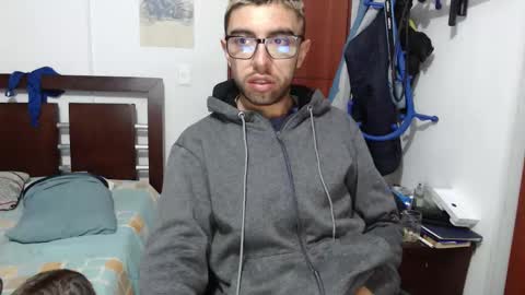 Snapshot of fvckhorneyguy chatting on 02/27/26, 09:53 andrew online show from 02/27/26, 09:53