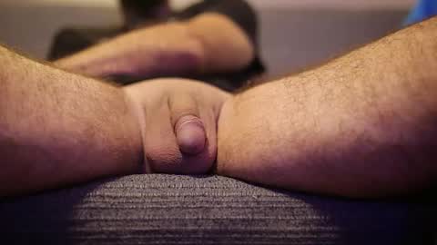 Snapshot of fvckinginfamouz chatting on 11/20/25, 06:40 The Chillest Daddy online show from 11/20/25, 06:40