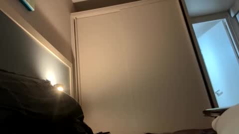 Snapshot of fvmendoza chatting on 12/15/25, 06:17 fvmendoza online show from 12/15/25, 06:17