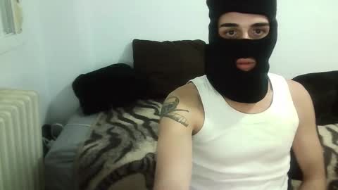 Snapshot of fxlm69 chatting on 09/26/25, 04:44 fxlm69 online show from 09/26/25, 04:44