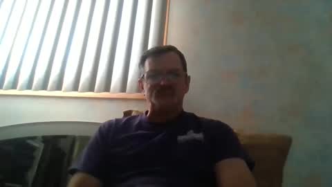 Snapshot of fxson8 chatting on 02/20/25, 12:25 fxson8 online show from 02/20/25, 12:25