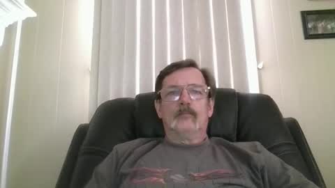 Snapshot of fxson8 chatting on 03/21/26, 05:38 fxson8 online show from 03/21/26, 05:38