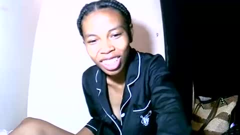 Snapshot of fyah1027 chatting on 01/13/26, 07:24 fyah1027 online show from 01/13/26, 07:24