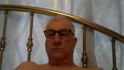 fyrguy101 online show from 12/18/24, 06:03