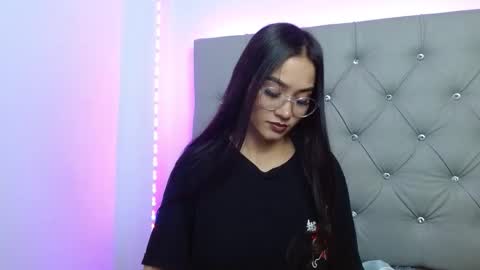 Snapshot of fysste_ chatting on 10/17/25, 10:34 Victoria online show from 10/17/25, 10:34