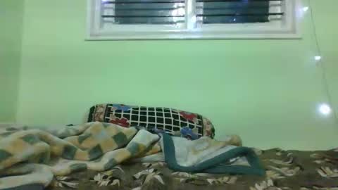 Snapshot of g0lu_ chatting on 12/13/24, 01:12 Nunnu online show from 12/13/24, 01:12