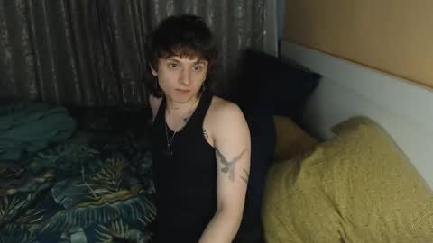 Ian online show from 11/11/25, 12:10