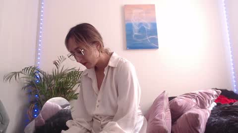 Snapshot of gabb_rioss chatting on 01/09/25, 09:37 Gabriela online show from 01/09/25, 09:37