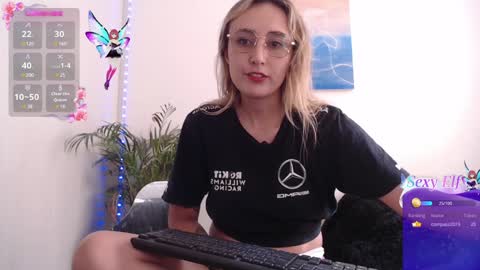 Snapshot of gabb_rioss chatting on 01/24/25, 07:49 Gabriela online show from 01/24/25, 07:49