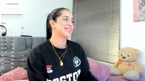 Gabriela  online show from 11/12/25, 12:11