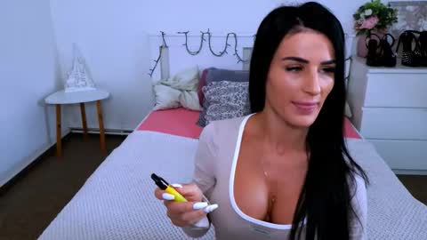 GabiCarter online show from 05/11/26, 06:19