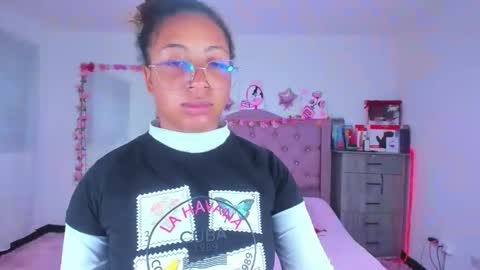 gabi_jhons_23 online show from 09/09/25, 10:37