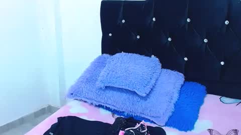 Snapshot of gabi_jhons_23 chatting on 11/10/25, 08:35 gabi_jhons_23 online show from 11/10/25, 08:35