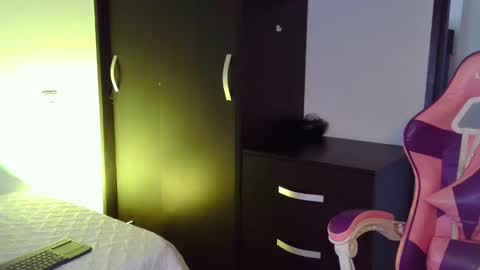 Gabi online show from 02/05/25, 04:25