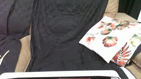 gaby  layla online show from 03/06/25, 02:51