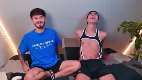 gabriel_and_geronimo online show from 12/02/25, 04:18