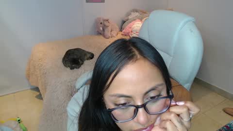 Snapshot of gabriela_morales01 chatting on 12/06/24, 04:36 .  online show from 12/06/24, 04:36