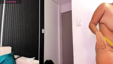 gabrielaa_miller_ online show from 11/24/25, 07:13