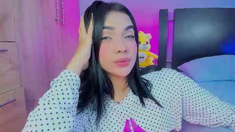 Snapshot of gabrielam_ms chatting on 03/23/26, 11:20 Gabriela Evans MS online show from 03/23/26, 11:20