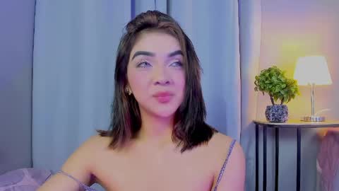 Snapshot of gabrielam_ms chatting on 04/24/26, 04:15 Gabriela Evans MS online show from 04/24/26, 04:15