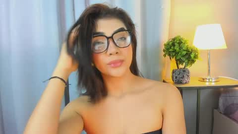 Snapshot of gabrielam_ms chatting on 05/12/26, 06:38 Gabriela Evans MS online show from 05/12/26, 06:38