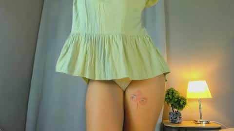 Snapshot of gabrielam_ms chatting on 05/13/26, 11:11 Gabriela Evans MS online show from 05/13/26, 11:11