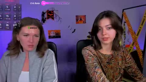 Snapshot of gabriella_daylight chatting on 10/21/25, 12:17 gabriella_daylight online show from 10/21/25, 12:17