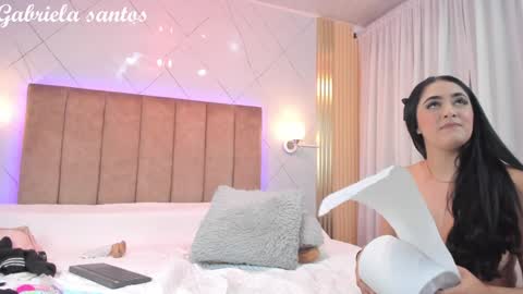 Snapshot of gabriella_santoss chatting on 01/03/25, 10:51 gabriella_santoss online show from 01/03/25, 10:51