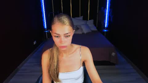 Snapshot of gabriella_williams chatting on 07/15/26, 08:30 Gabi online show from 07/15/26, 08:30