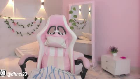 Gabriella online show from 02/20/25, 11:32