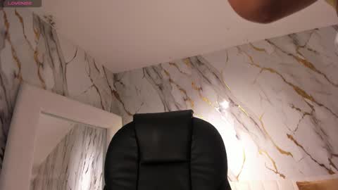 Gabriella Lee online show from 10/21/25, 03:07