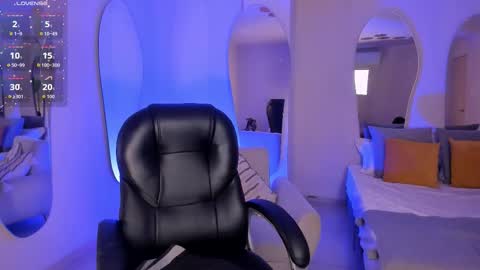 Gabriella Lee online show from 11/26/25, 03:07