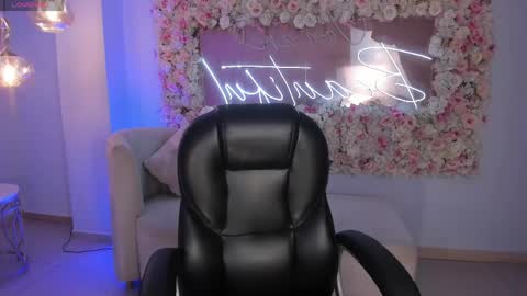 Gabriella Lee online show from 05/03/26, 11:22
