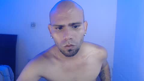 Snapshot of gabrielle_ramirez chatting on 01/05/25, 12:42 Gabriel online show from 01/05/25, 12:42