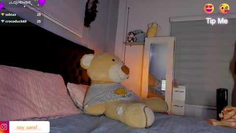 Snapshot of gabriiieela_ chatting on 04/15/26, 12:39 Sara online show from 04/15/26, 12:39