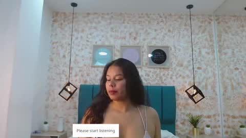 Snapshot of gabriqueen_gh chatting on 03/01/25, 11:17 Gaby online show from 03/01/25, 11:17