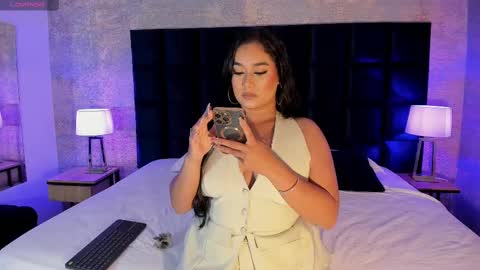 Snapshot of gaby_blaze chatting on 03/08/25, 10:13 Gaby Blaze online show from 03/08/25, 10:13