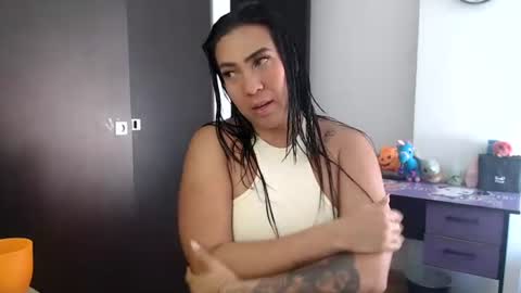 Snapshot of gaby_bluexx chatting on 07/14/26, 03:29 Gaby Blue online show from 07/14/26, 03:29