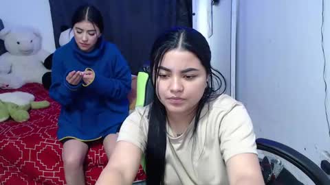 Snapshot of gaby_foz chatting on 12/14/24, 03:40 Gabriela online show from 12/14/24, 03:40