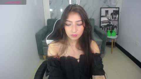 Snapshot of gaby_s1 chatting on 09/18/25, 04:14 Gaby  online show from 09/18/25, 04:14