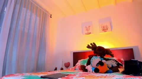 Snapshot of gabybuttler1 chatting on 02/21/25, 08:05 Gabybuttler online show from 02/21/25, 08:05